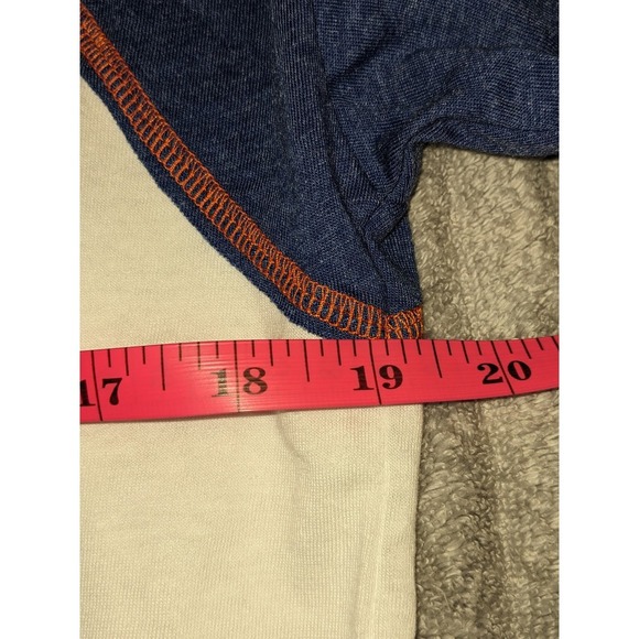 Captivating Gators Florida Raglan T-Shirt Tee White Blue Medium NWT - Picture 9 of 9